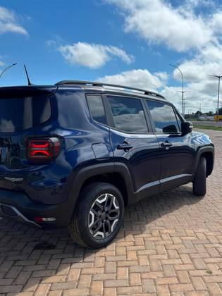 JEEP RENEGADE 1.3 T270 TURBO FLEX TRAILHAWK 4X4 AT9 JEEP RENEGADE 1.3 T270 TURBO FLEX TRAILHAWK 4X4 AT9